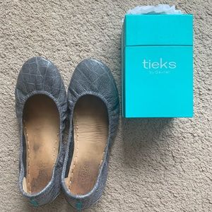 Tieks Slate Grey Croc Ballet Flats Size 9